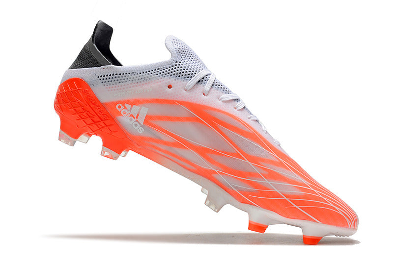 Velocidade é com Adidas X Speedflow.1 FG Branca e Laranja "White Spark Pack" na Farda de Boleiro, Garanta a qualidade de Jogadores Profissionais Elite