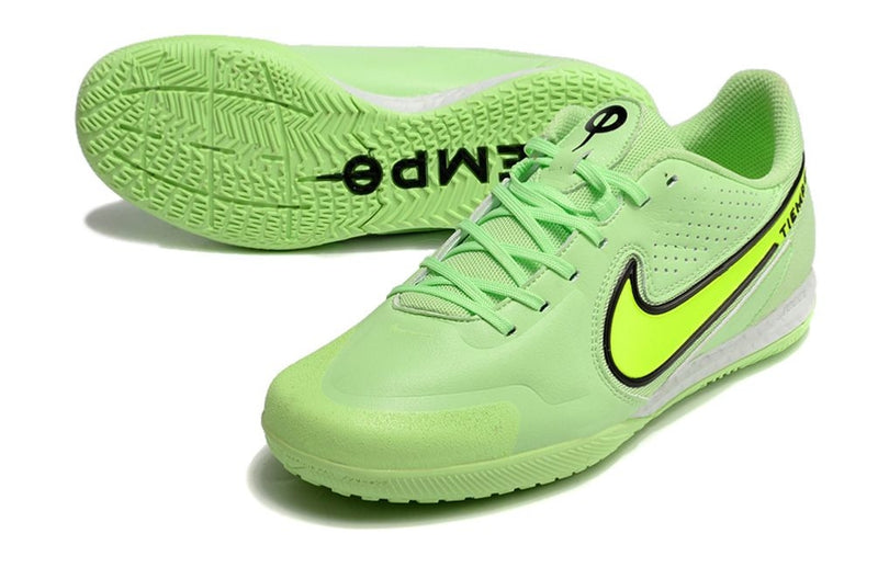 Tenha muito mais CONFORTO com a Nike Tiempo Legend 9 Elite de Futsal, Adquira na Farda de Boleiro, Garanta qualidade de Jogadores e com FRETE GRÁTIS!