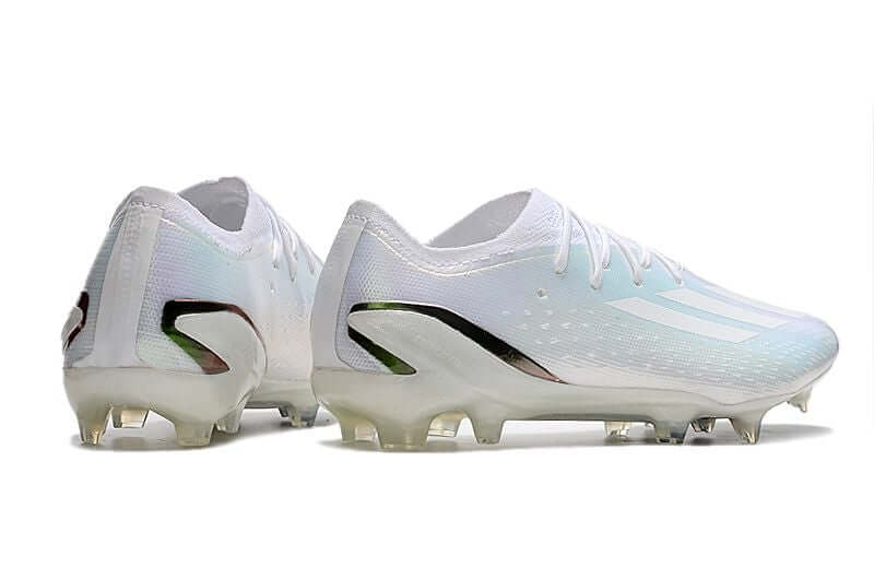 Velocidade é com Adidas X Speedportal.1 FG Branca "Whiteout" na Farda de Boleiro, Garanta a qualidade de Jogadores Profissionais Elite e Frete GRÁTIS!