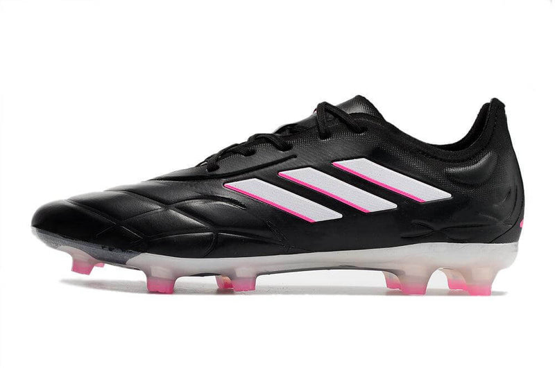 A nova Chuteira da Adidas de Campo Copa Pure.1 FG Preta, Rosa e Branca "Own You Football Pack" na Farda de Boleiro, a Nova Copa Pure.1 garante qualidade e muito conforto..