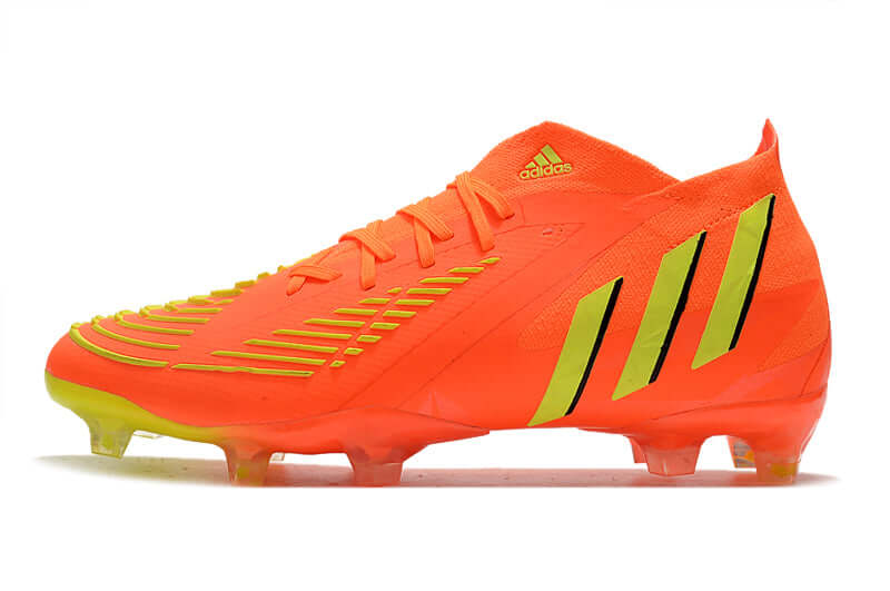 A nova Chuteira da Adidas de Campo Predator Edge.1 FG Laranja e Amarelo "Game Data Pack" na Farda de Boleiro, Garanta a qualidade de Jogadores Profissionais