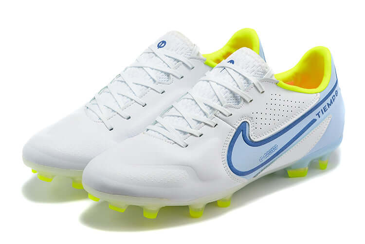 Conforto e qualidade é com NIKE Tiempo Legend 9 Elite FG Branca e Azul na Farda de Boleiro, Garanta a qualidade de Jogadores Profissionais de Elite